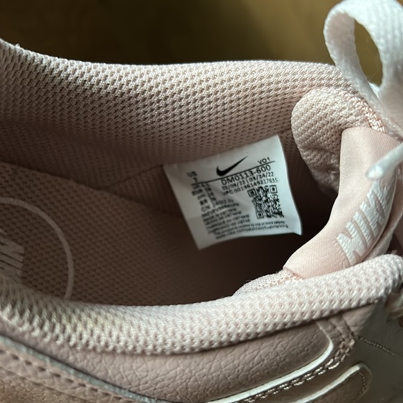 New Nike women’s shoes, light pink, size 7 - Picture 5 of 7